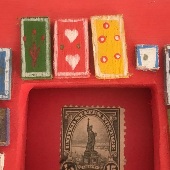 Small Red Funky Bright Frame - Picture 9 of 9